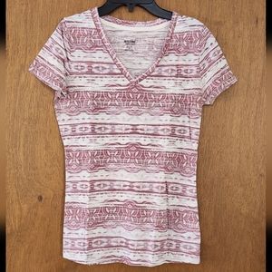Mossimo t-shirt, size small